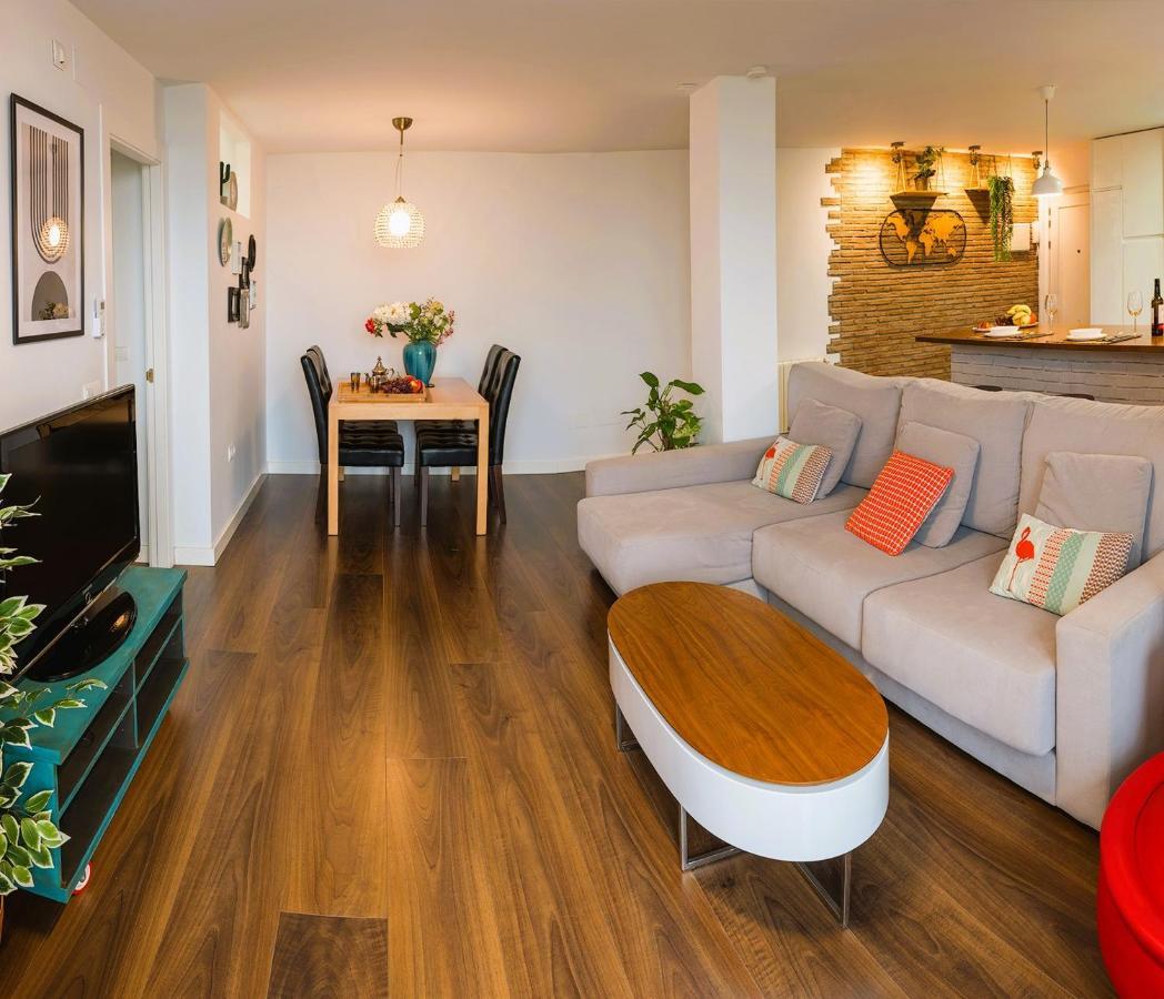 Santa Paula Loft Apartment มาลากา ภายนอก รูปภาพ