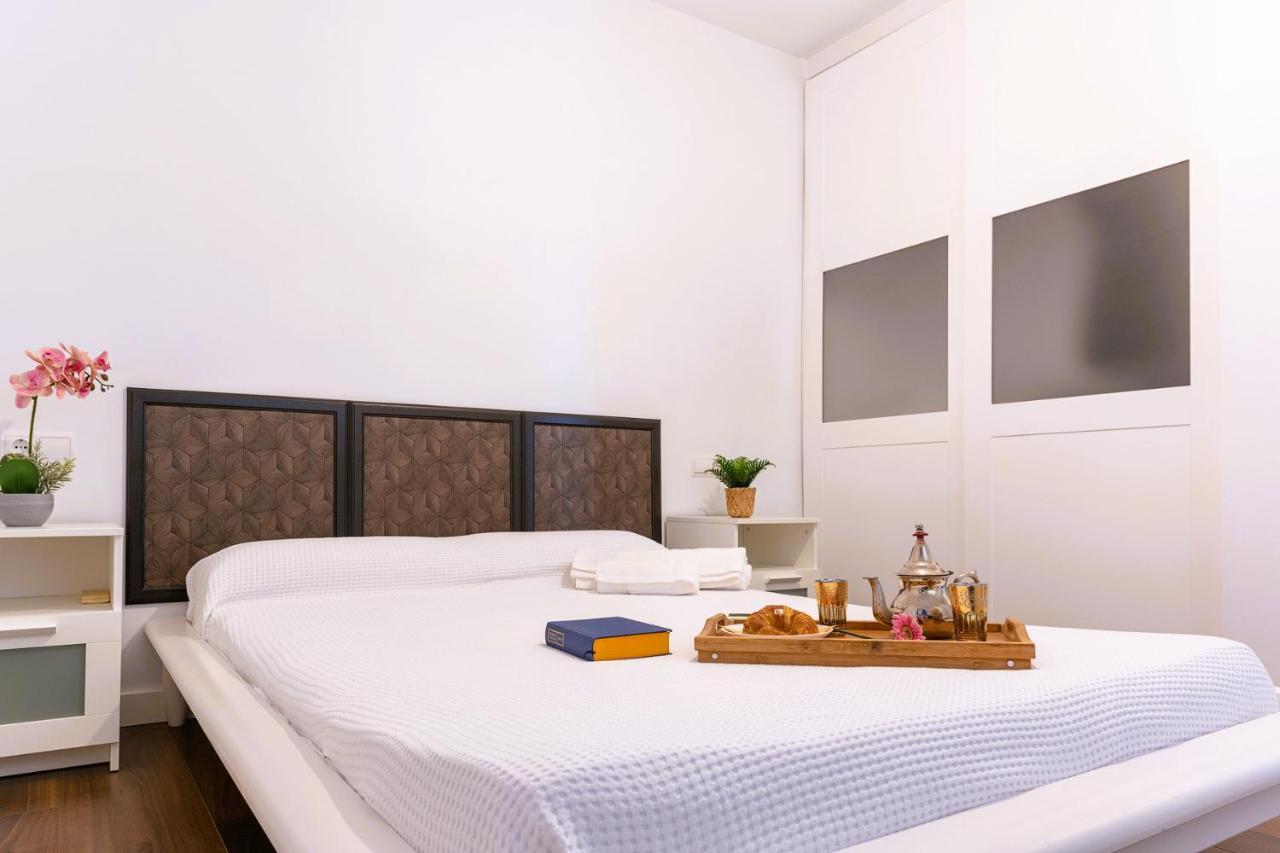 Santa Paula Loft Apartment มาลากา ภายนอก รูปภาพ